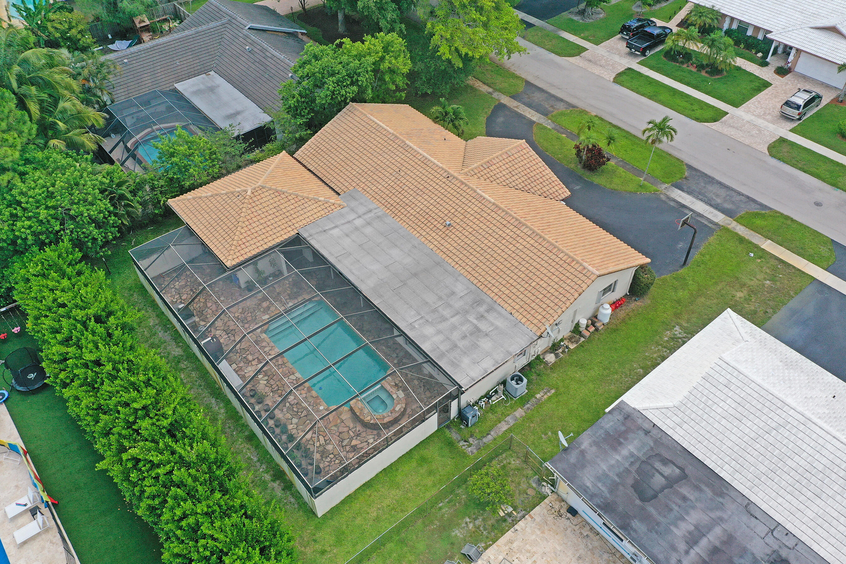 ELDORADO ESTATES IN PLANTATION - Residential
