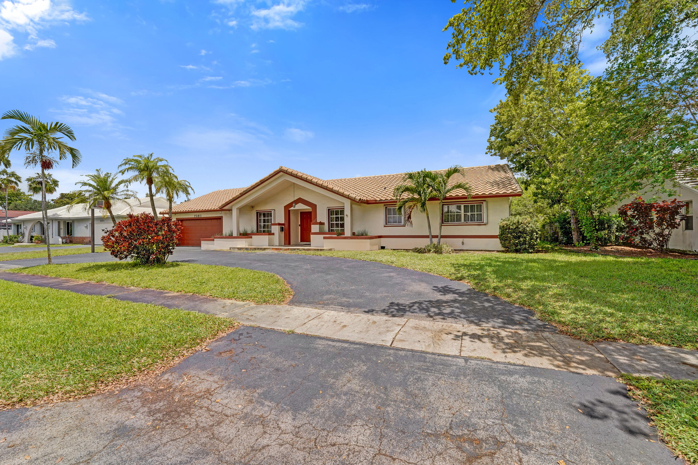 ELDORADO ESTATES IN PLANTATION - Residential