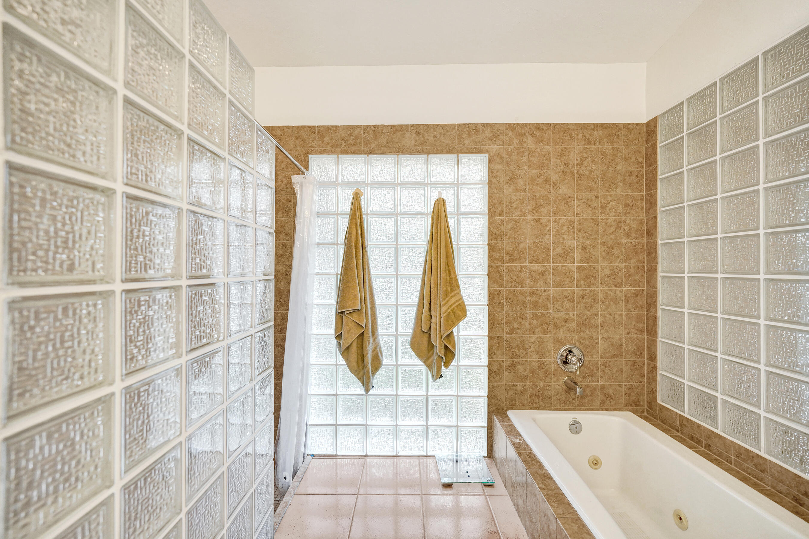 ELDORADO ESTATES IN PLANTATION - Residential