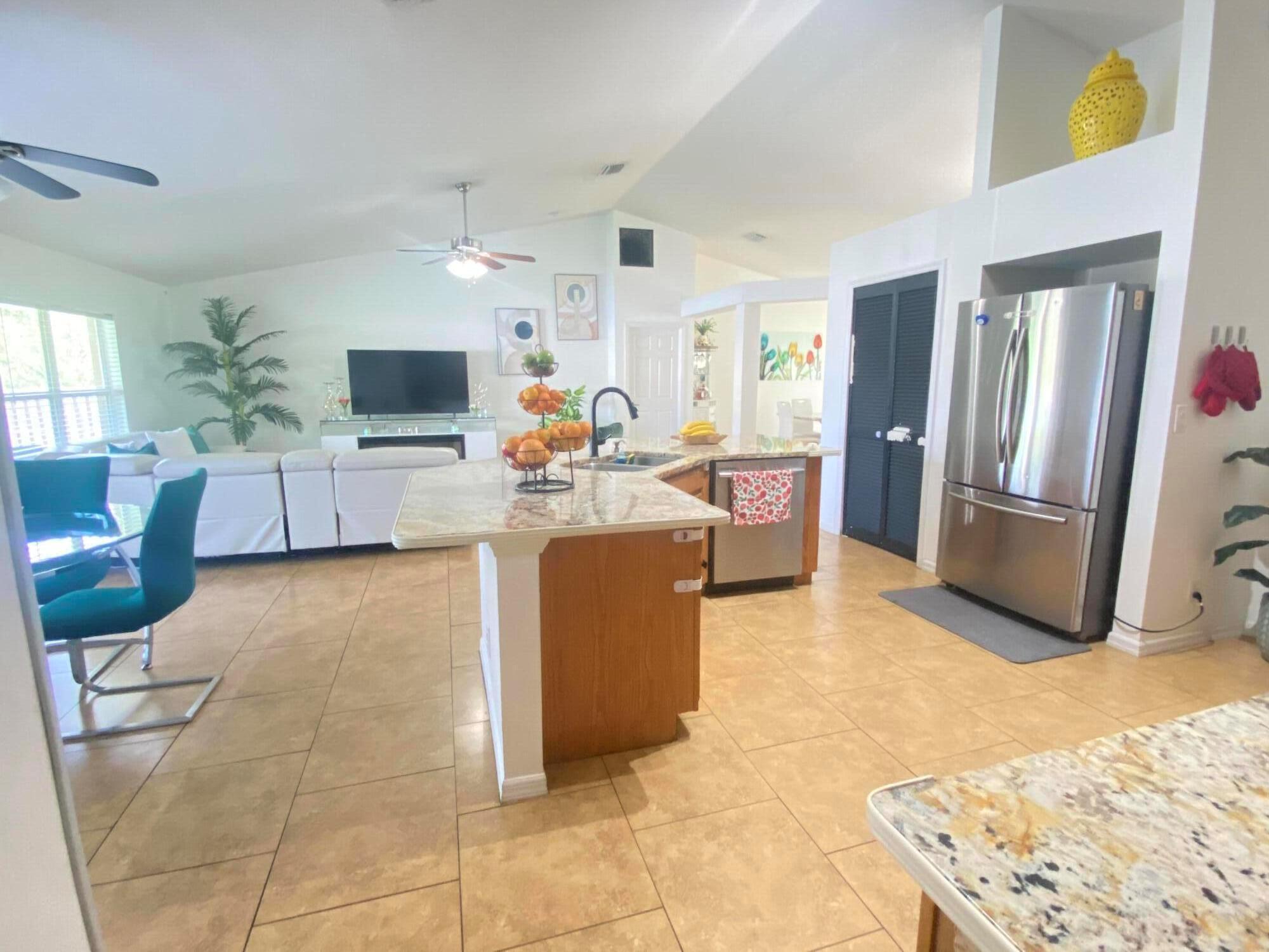 PORT ST LUCIE SECTION 33 - Residential Lease