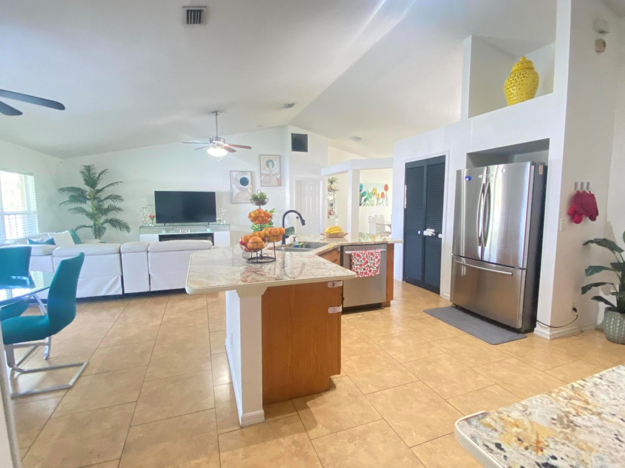 PORT ST LUCIE SECTION 33 - Residential Lease