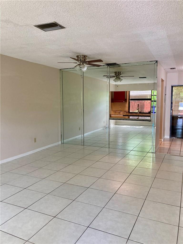 Pembroke Pointe Sec One 1 - Residential Lease