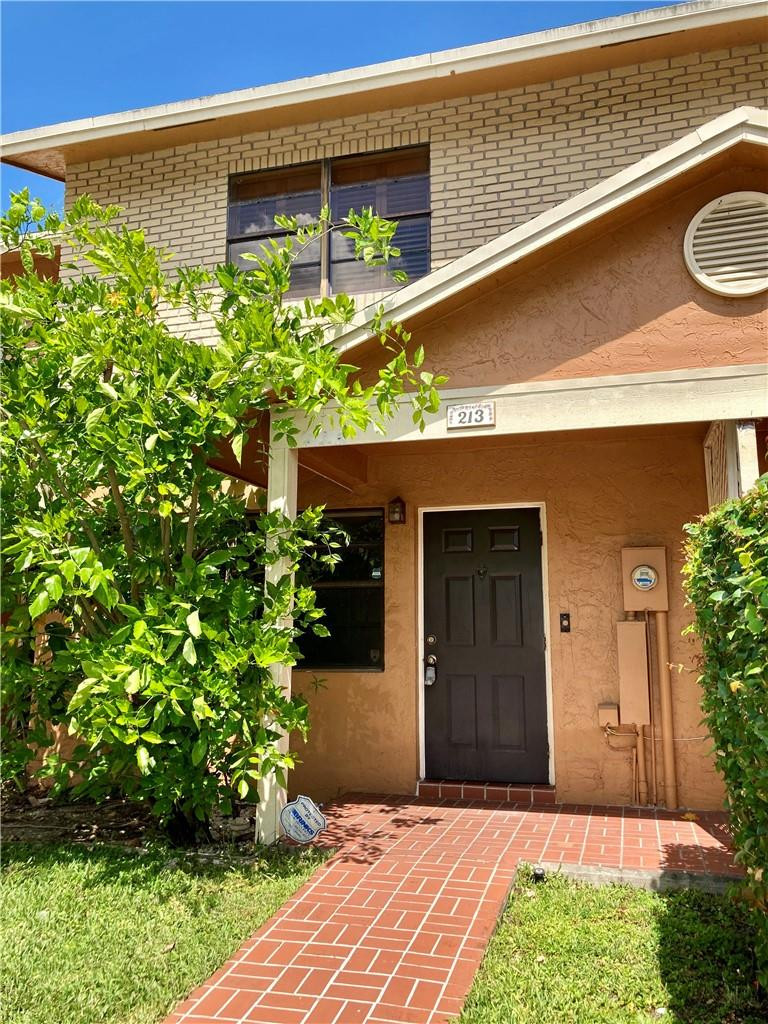 Pembroke Pointe Sec One 1 - Residential Lease