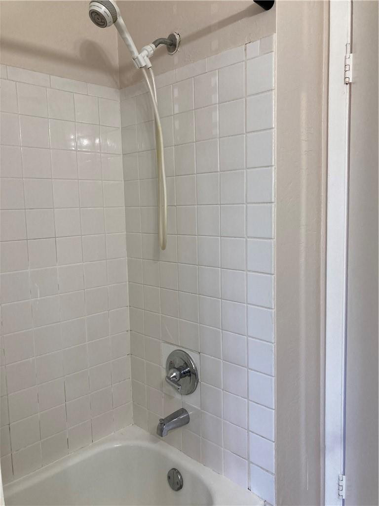 Pembroke Pointe Sec One 1 - Residential Lease