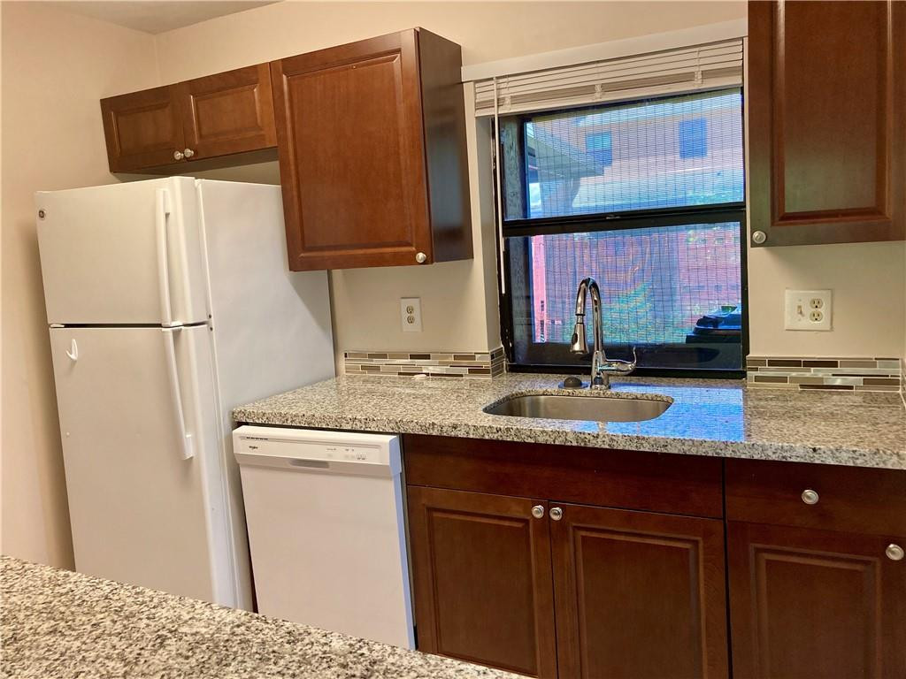 Pembroke Pointe Sec One 1 - Residential Lease