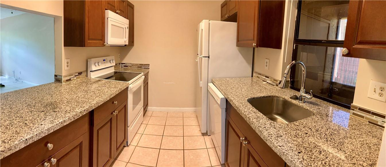 Pembroke Pointe Sec One 1 - Residential Lease