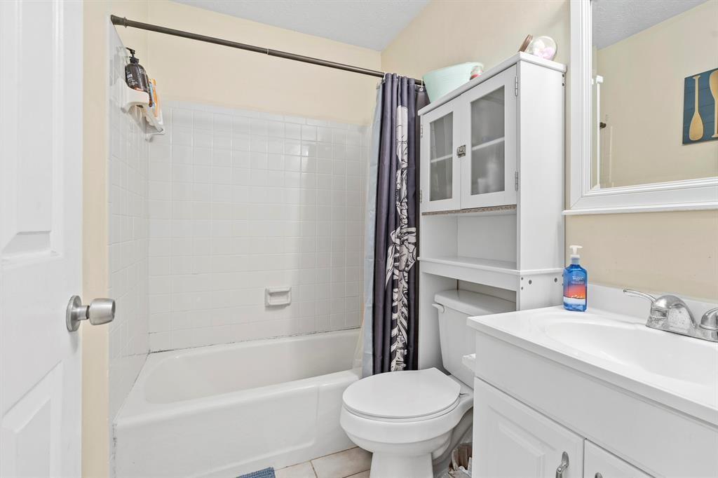 PORT ST LUCIE SECTION 25 - Residential Lease