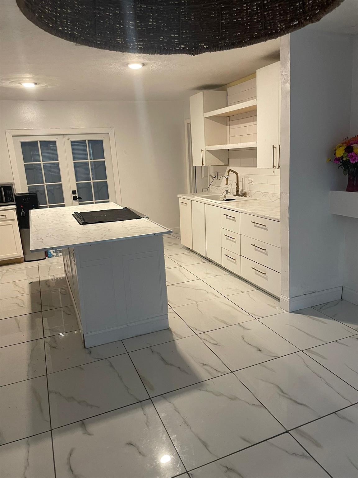 PORT ST LUCIE SECTION 25 - Residential Lease