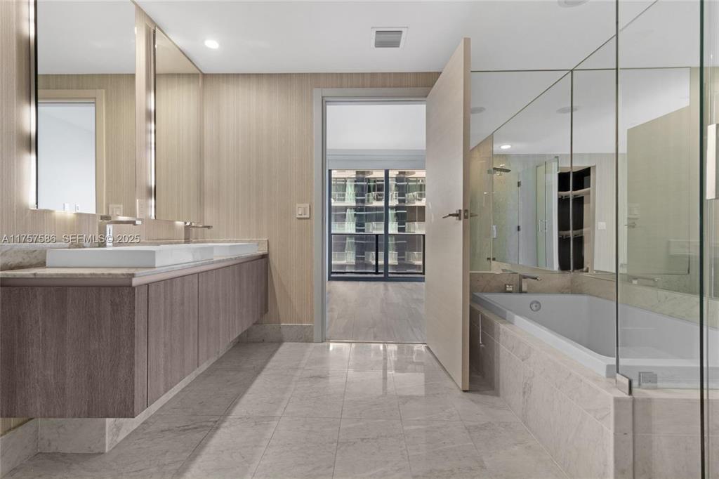 801 SMA RESIDENCES CONDO - Residential Lease