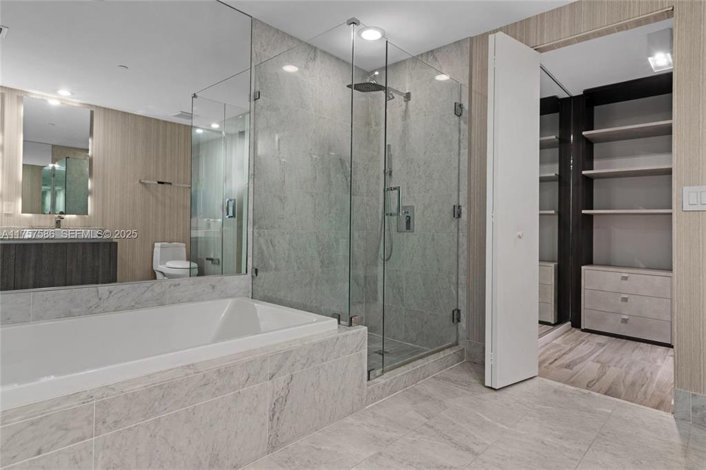 801 SMA RESIDENCES CONDO - Residential Lease