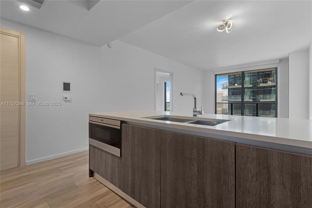 801 SMA RESIDENCES CONDO - Residential Lease