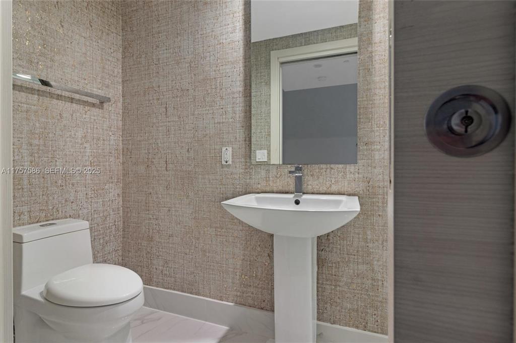 801 SMA RESIDENCES CONDO - Residential Lease