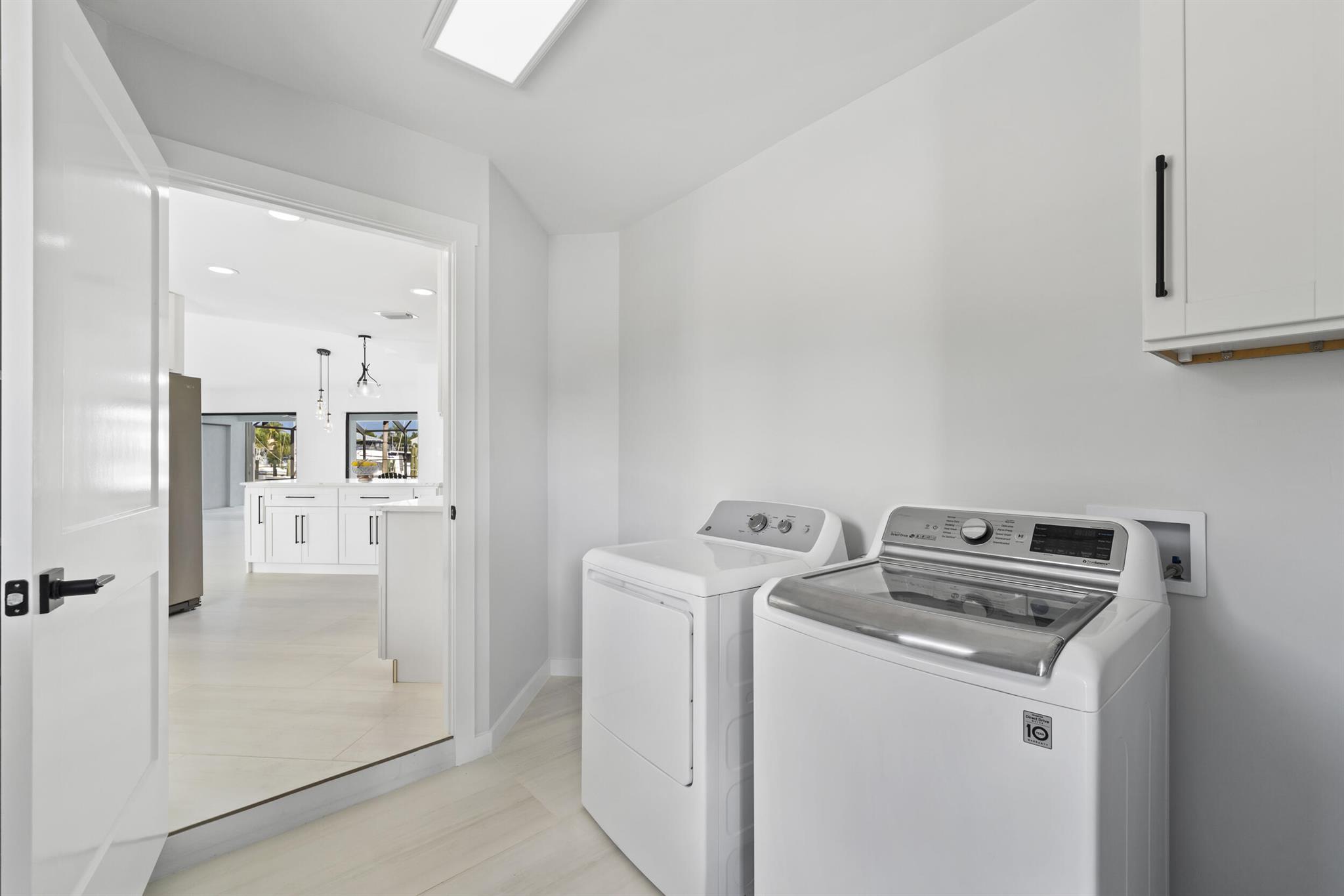 BEAU RIVAGE - Residential