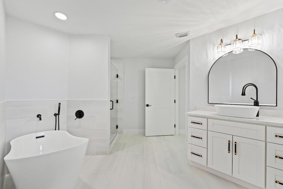 BEAU RIVAGE - Residential