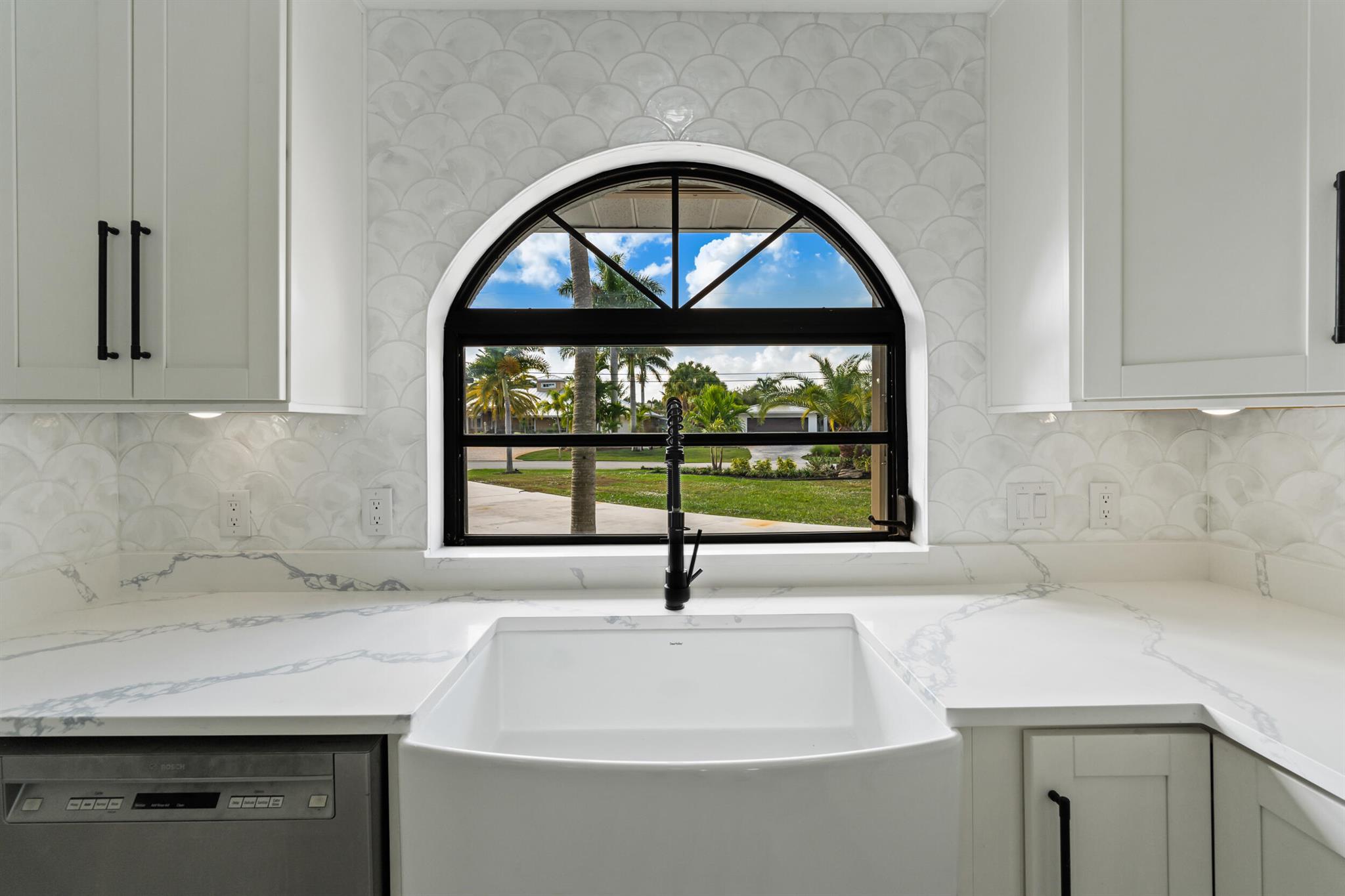 BEAU RIVAGE - Residential