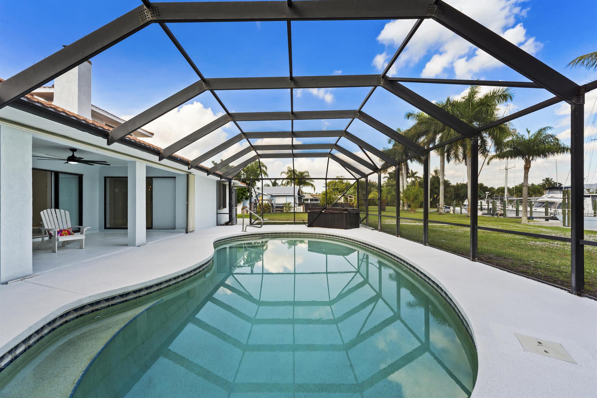 BEAU RIVAGE - Residential