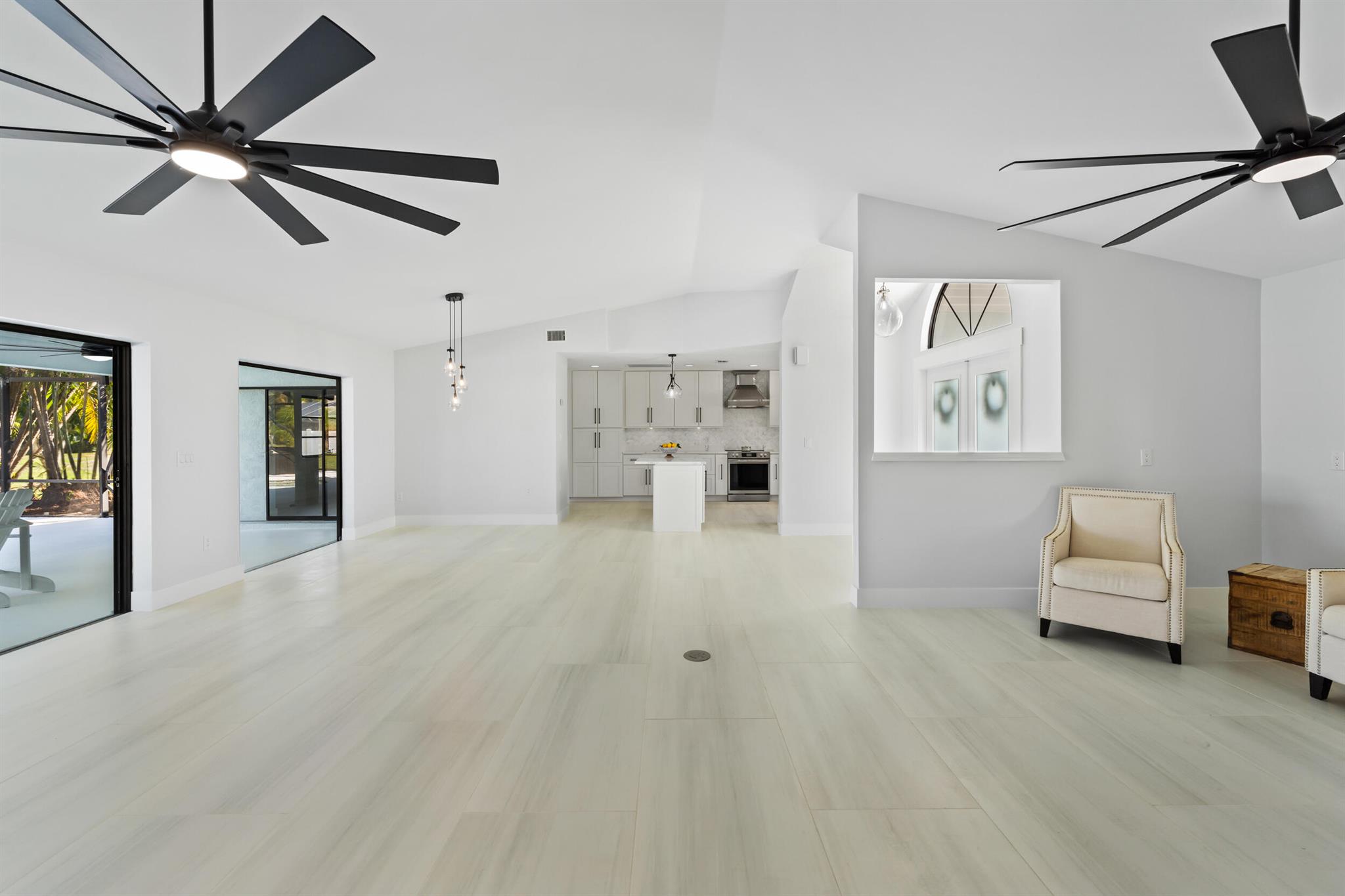 BEAU RIVAGE - Residential