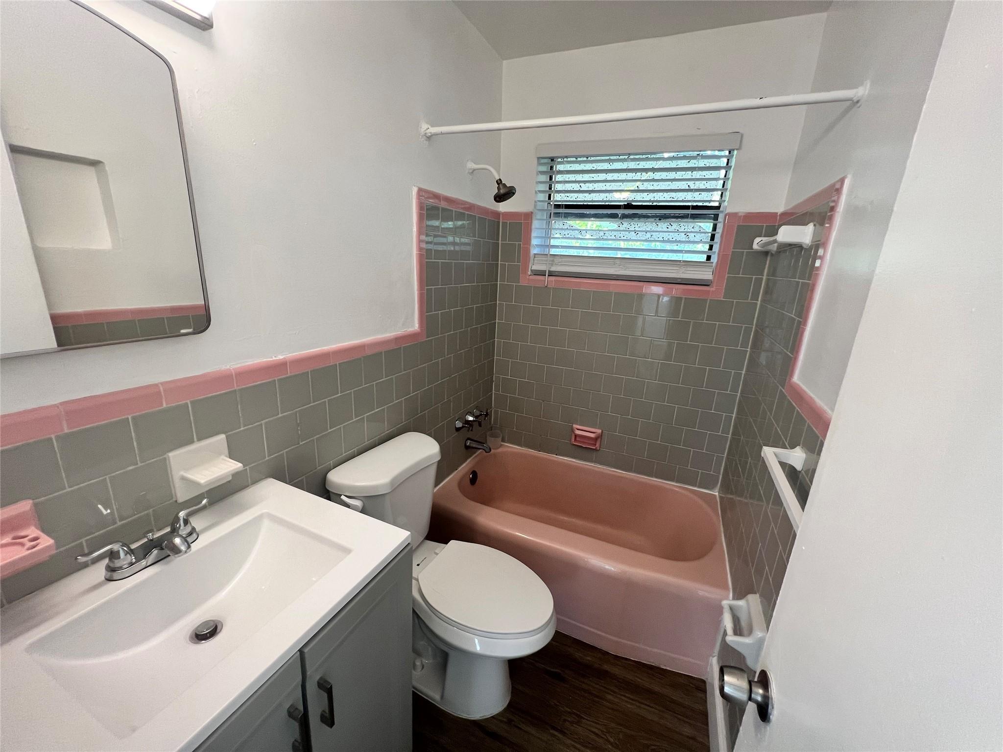 HOLLYWOOD SOUTH SIDE ADD - Residential Lease