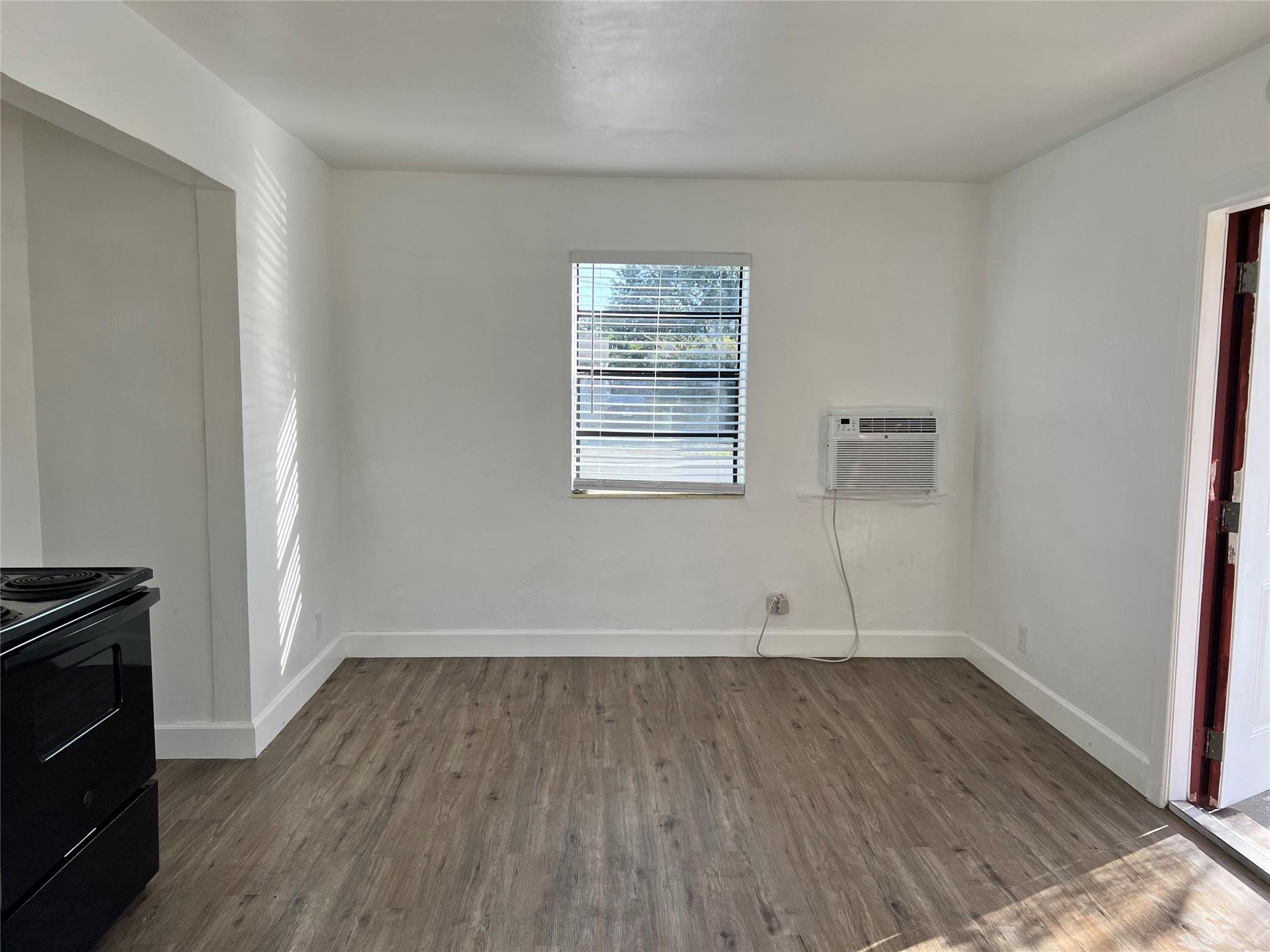 HOLLYWOOD SOUTH SIDE ADD - Residential Lease