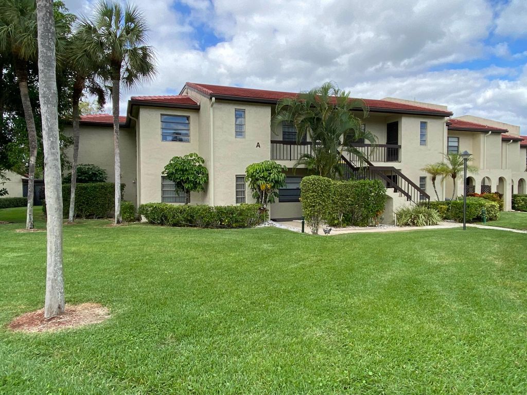 Photo of 21203 Largo Circle #15c, Boca Raton, FL 33433 (MLS # R11140440)