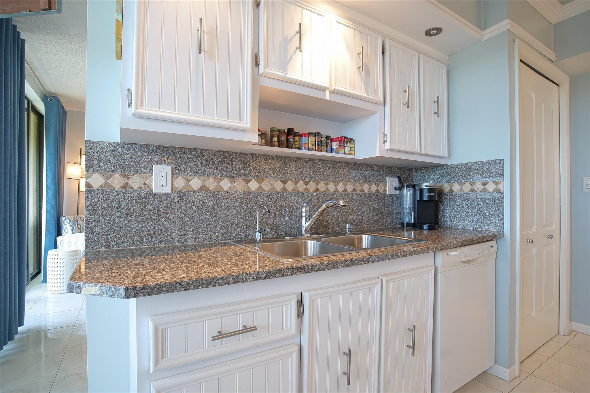ENVIRON TOWERS - Residential