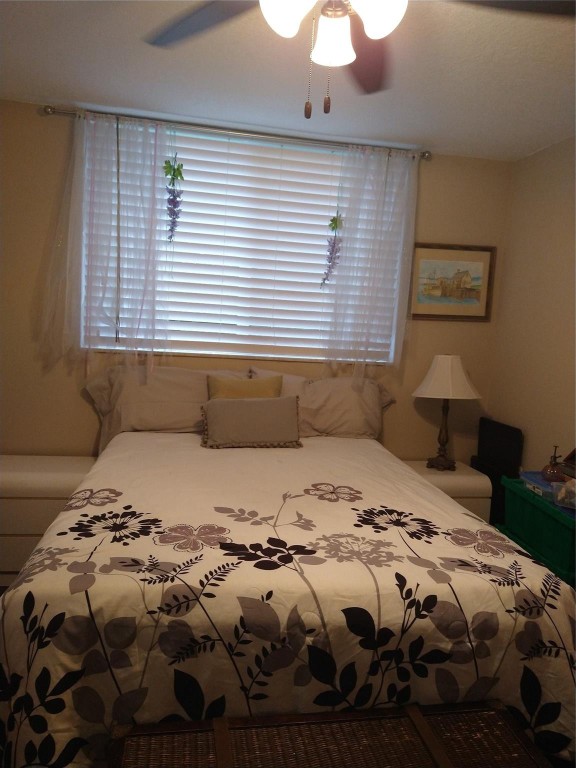 HOLIDAY SPRINGS - Residential