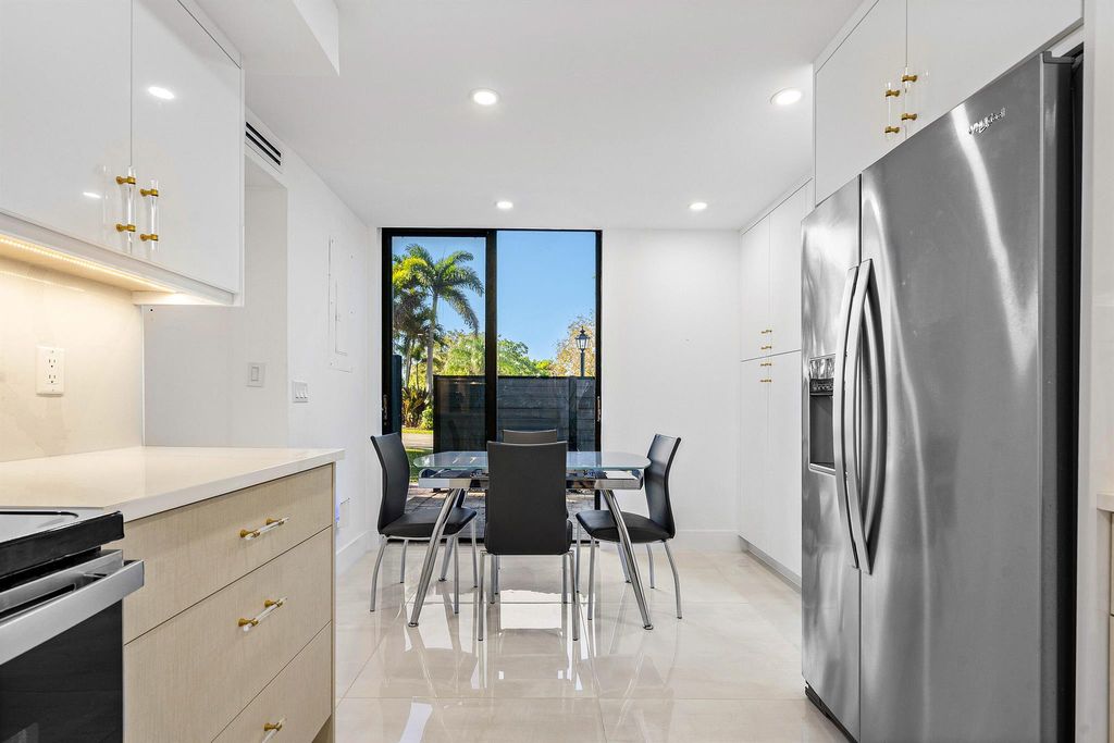 Photo of 3505 Bridgewood Drive #3505, Boca Raton, FL 33434 (MLS # R11109406)