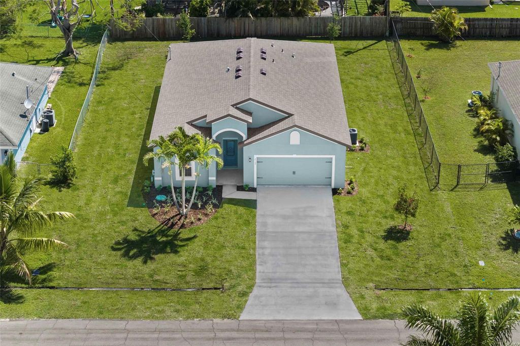 Photo of 2137 SW Gailwood Street, Port Saint Lucie, FL 34952 (MLS # F10493758)