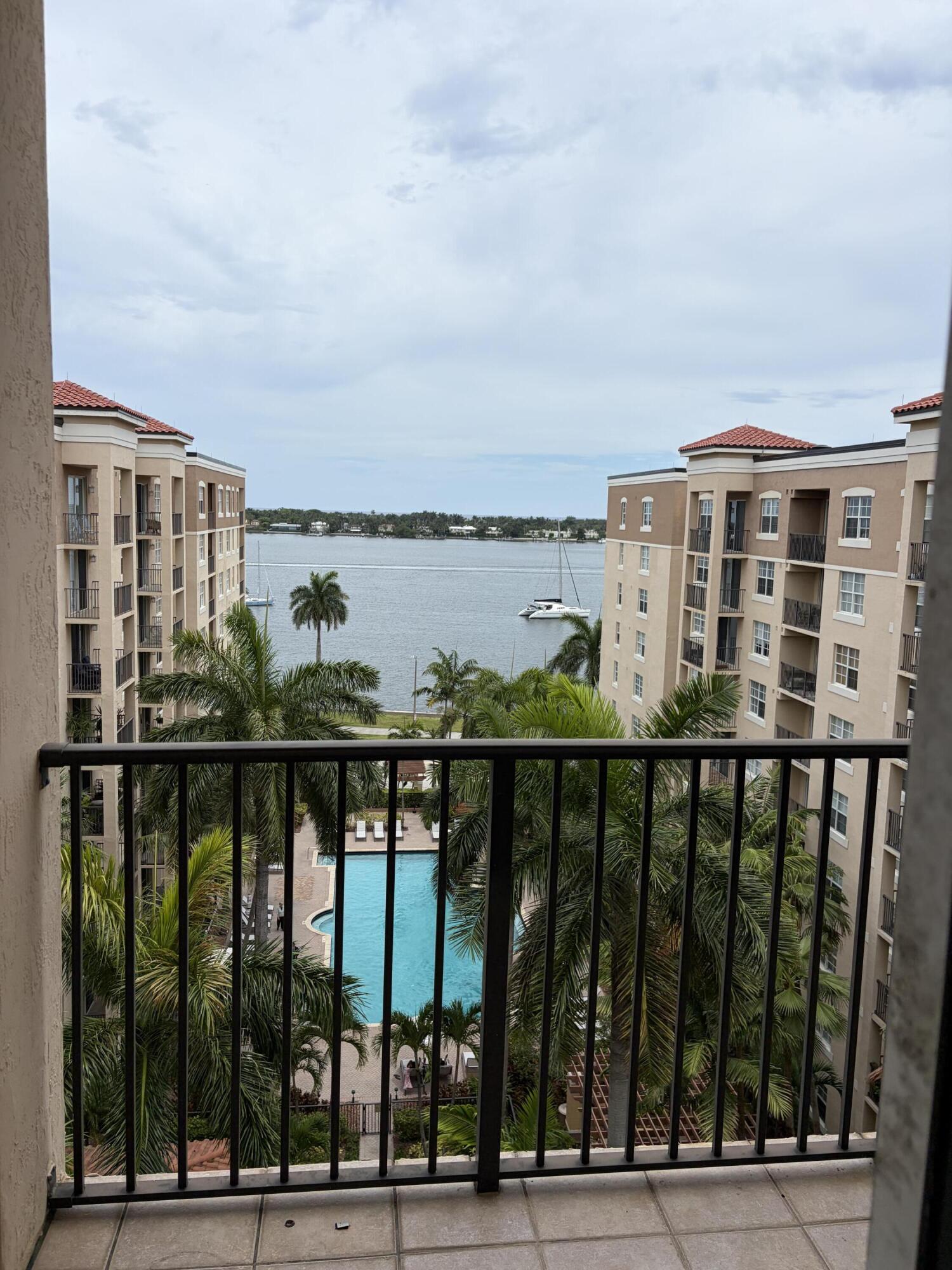 1801 N Flagler Drive 919
