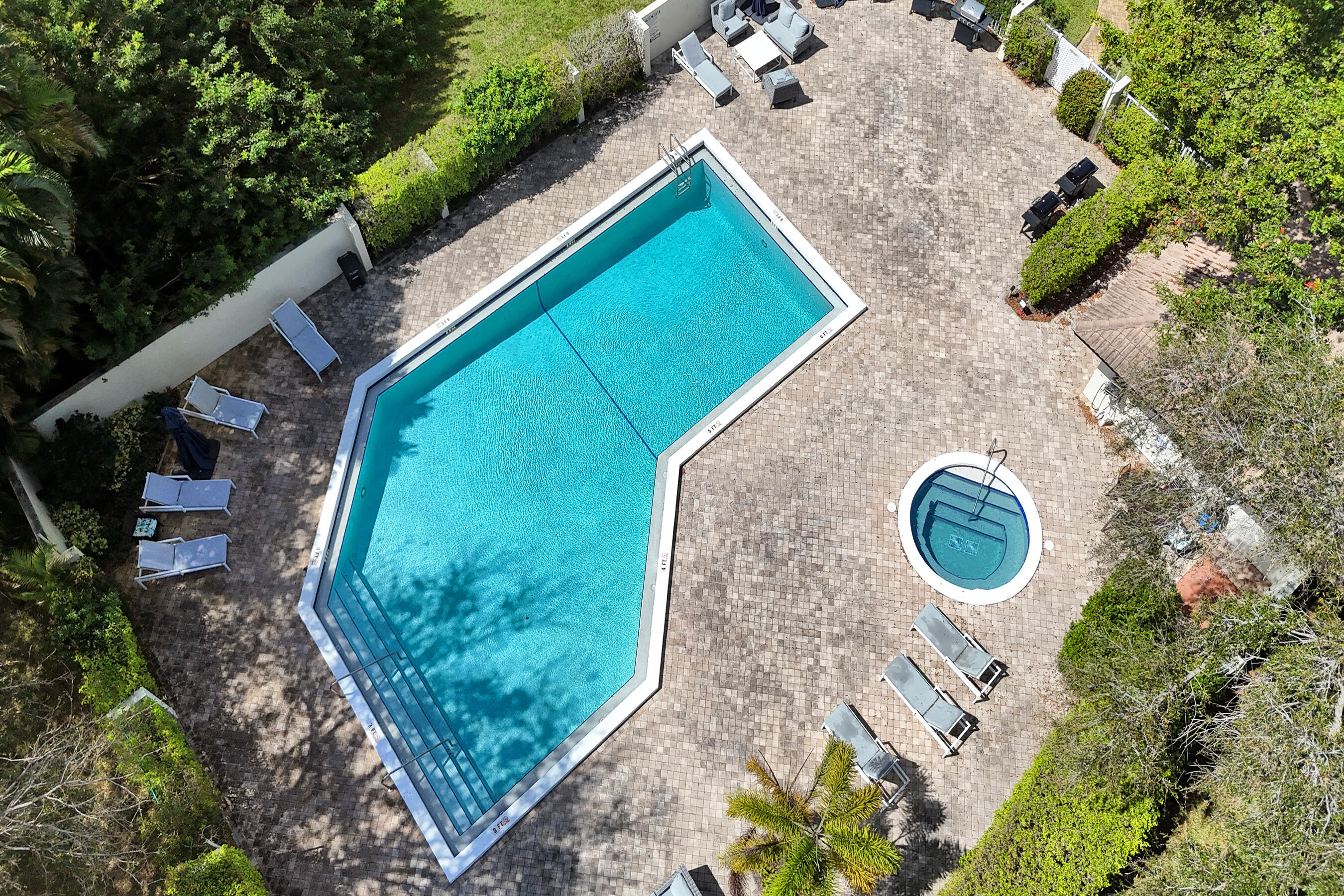 WELLESLEY PARK CONDO - Residential