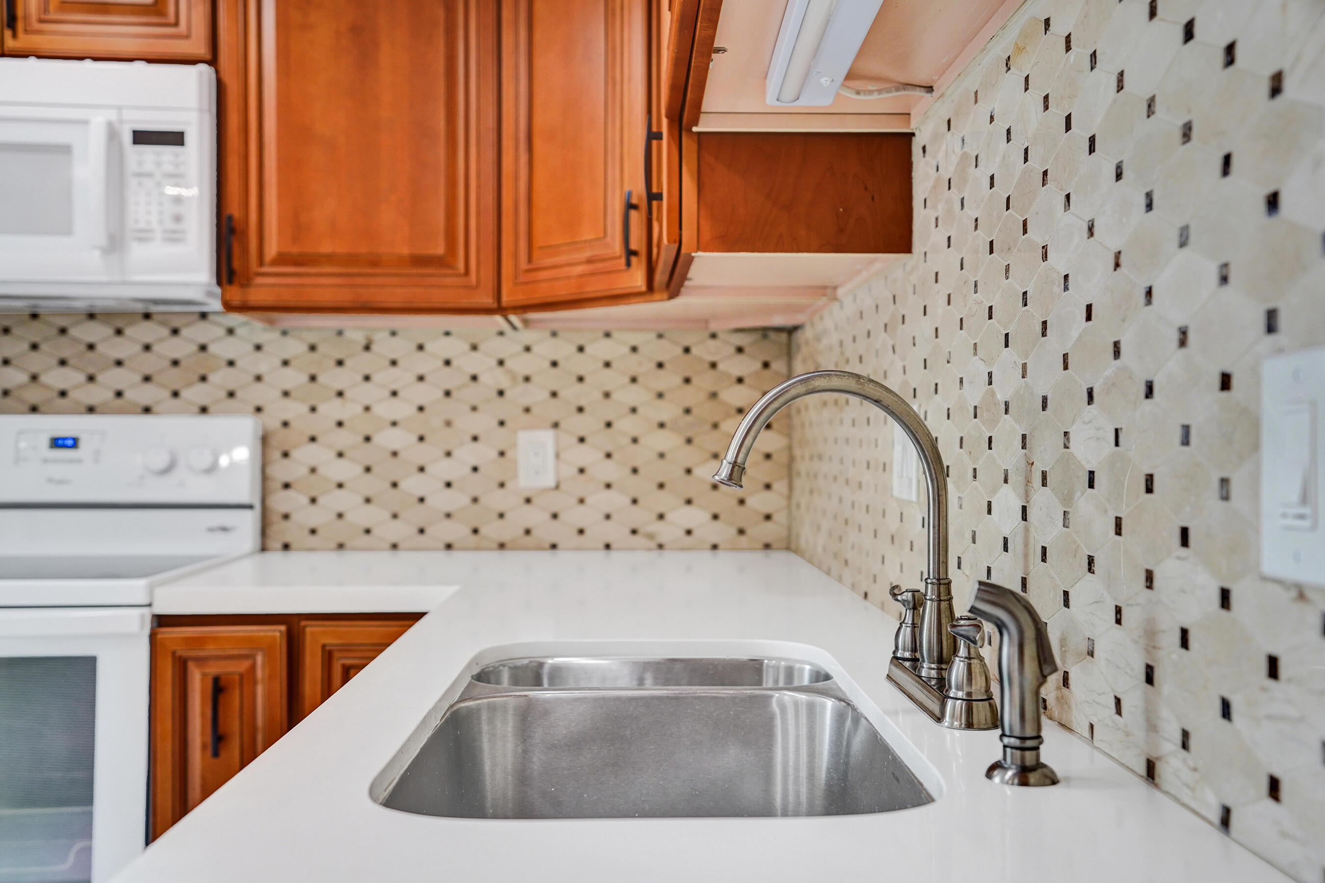 WELLESLEY PARK CONDO - Residential