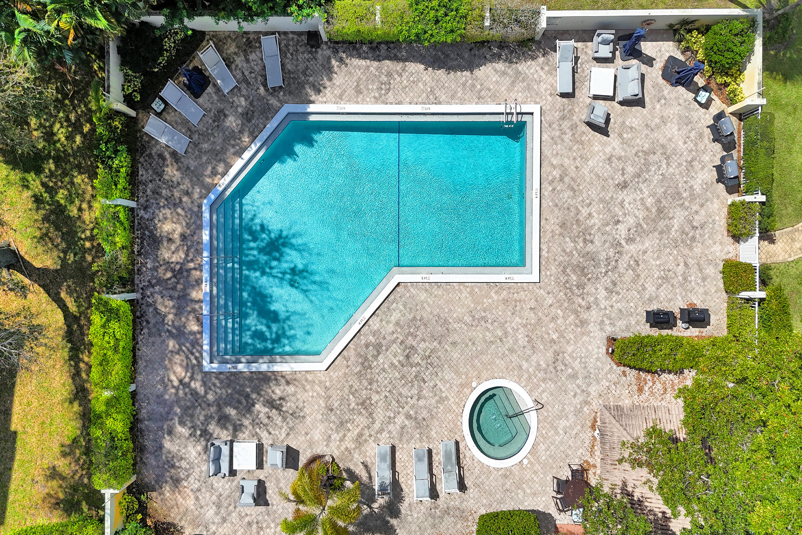 WELLESLEY PARK CONDO - Residential