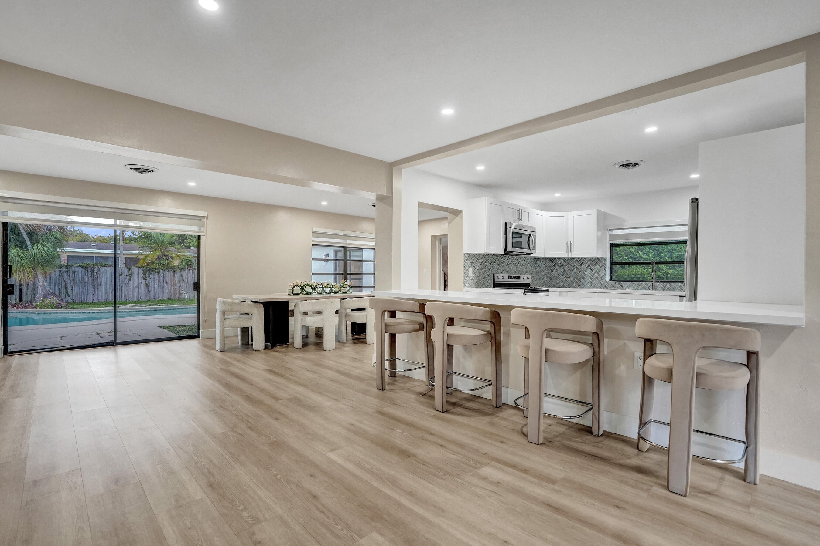 885 Azalea Court