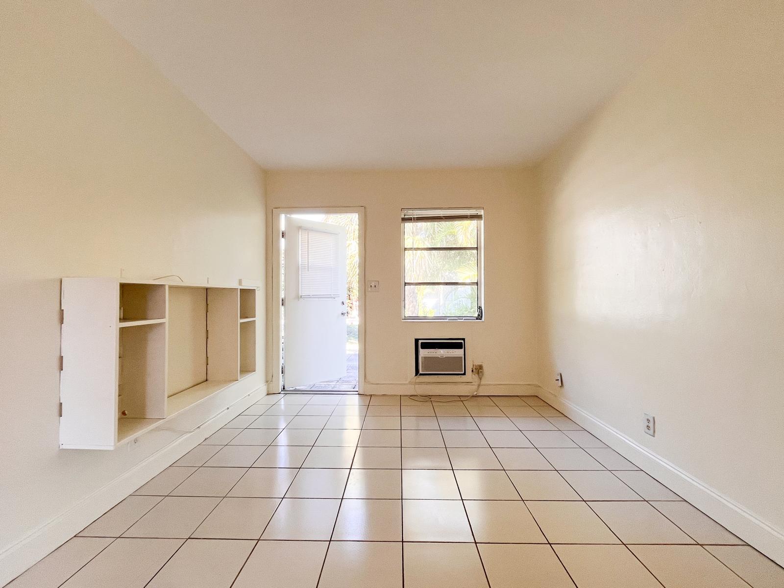 KENMONT - Residential Lease