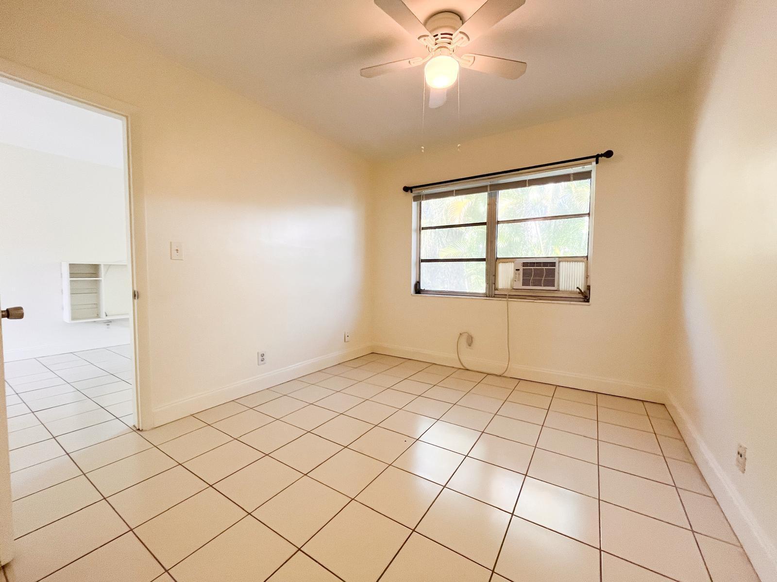 KENMONT - Residential Lease