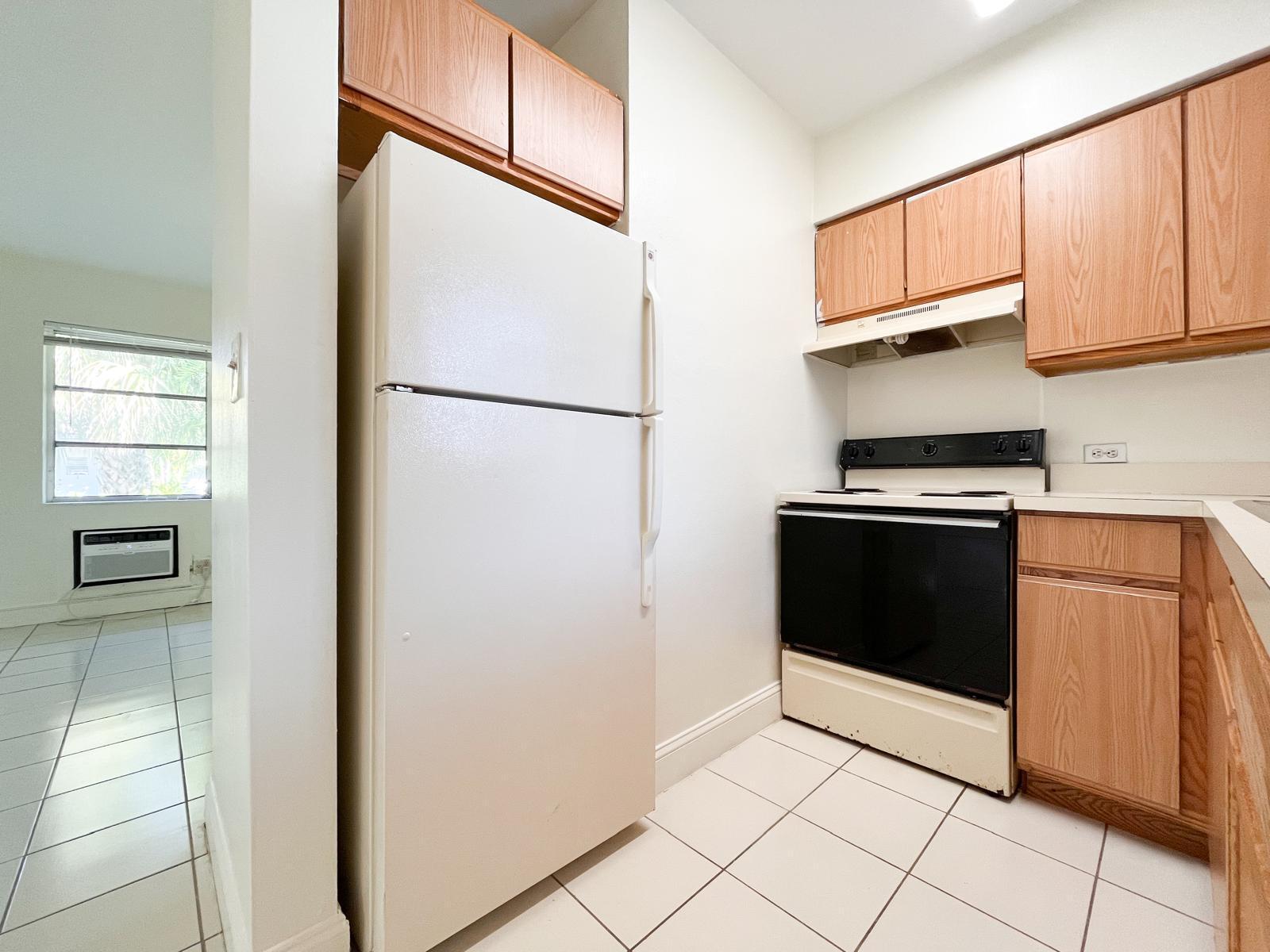 KENMONT - Residential Lease