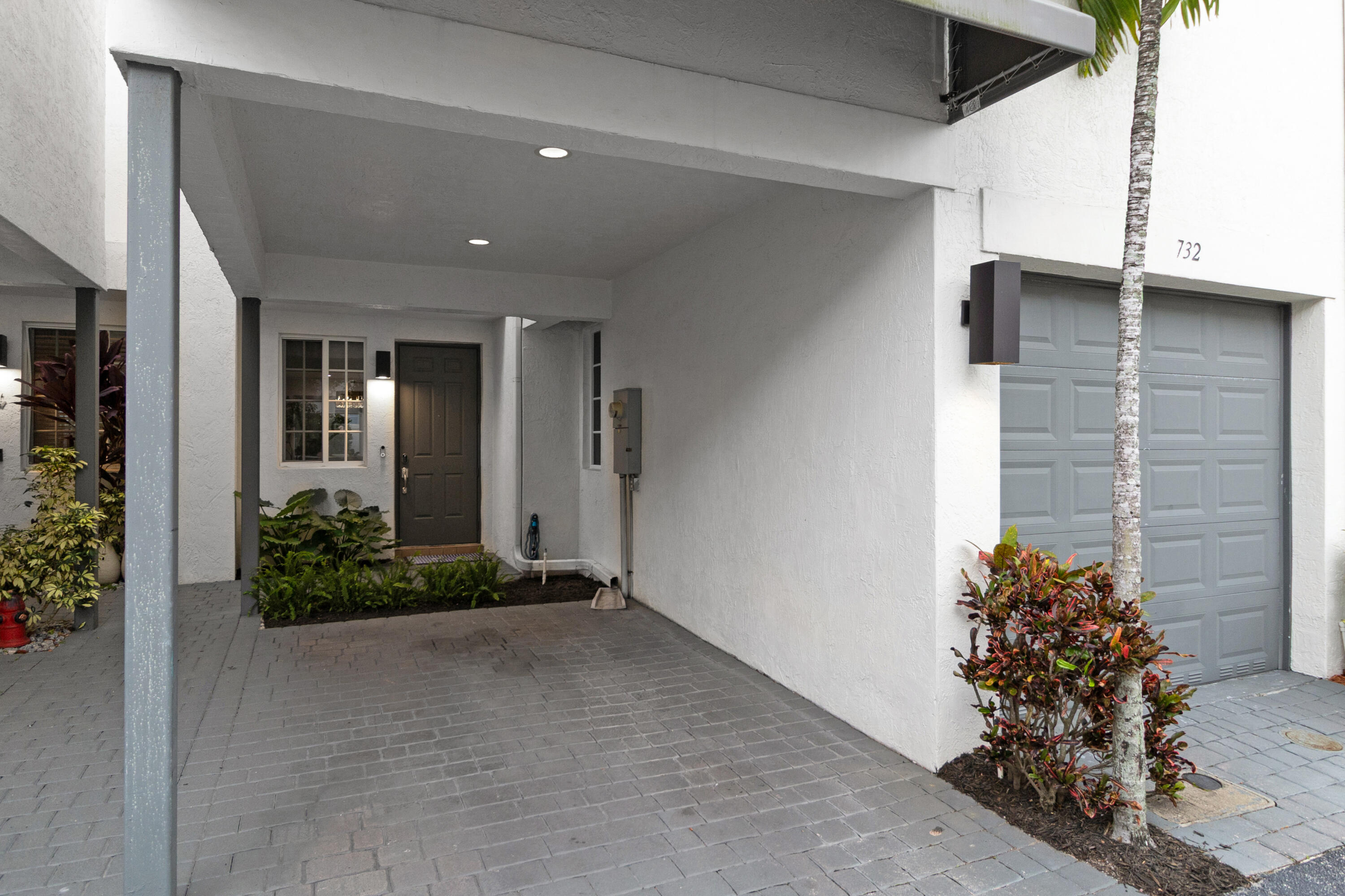 732 SE 2nd Street 732