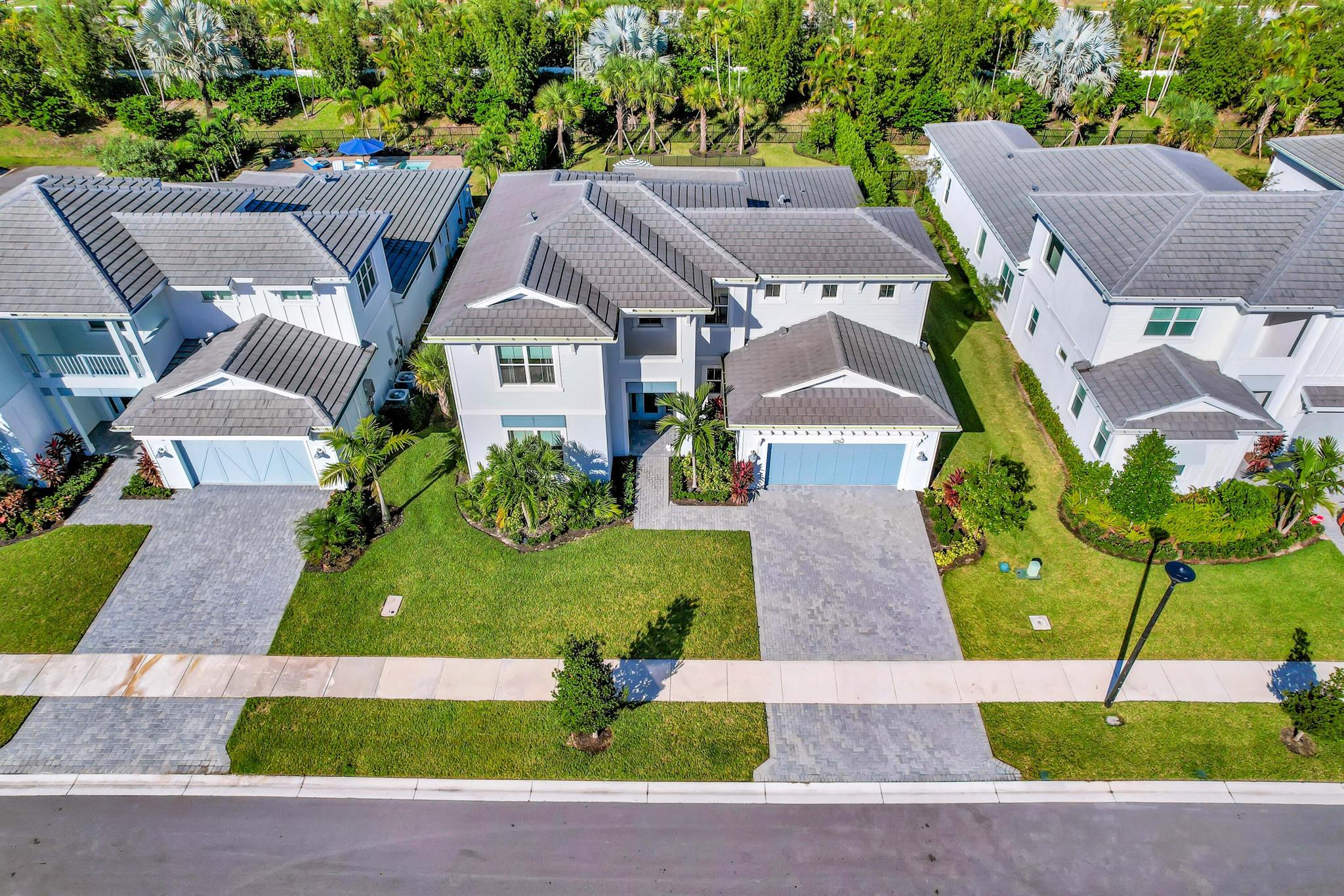 AVENIR, WATERMARK AT AVEN - Residential