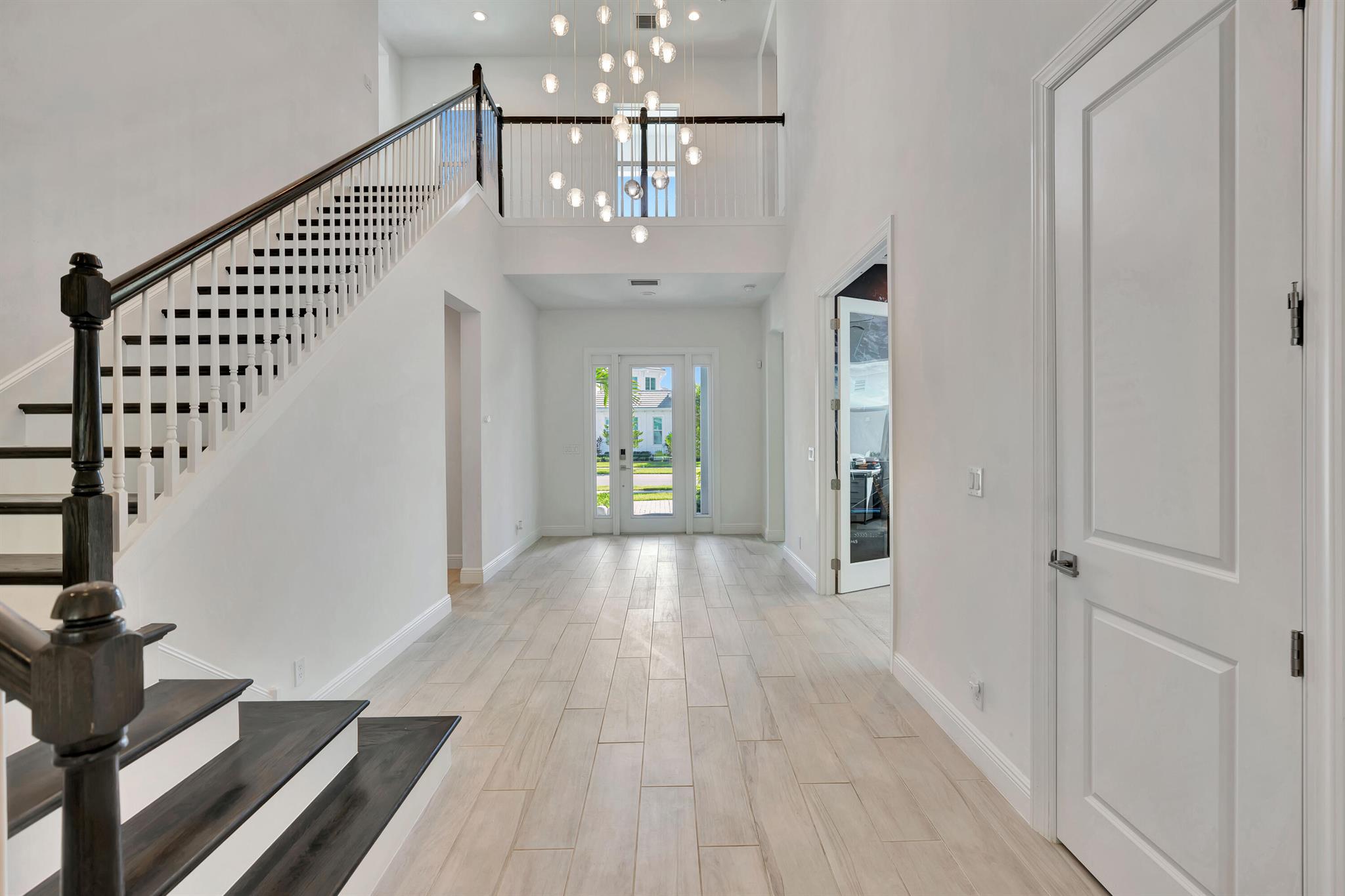 AVENIR, WATERMARK AT AVEN - Residential