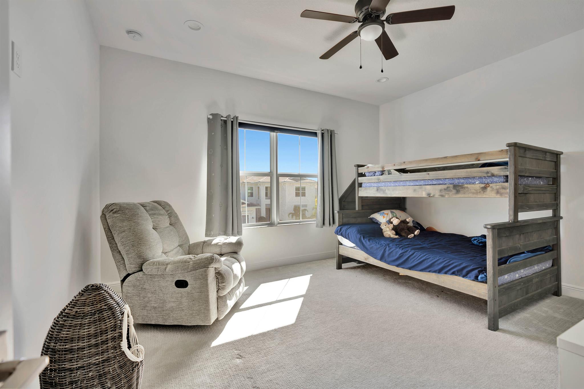 AVENIR, WATERMARK AT AVEN - Residential