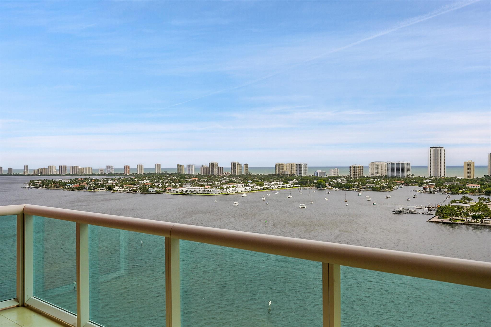 MARINA GRANDE RIVIERA BEA - Residential