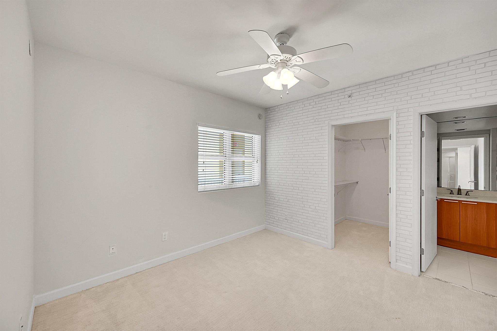 MARINA GRANDE RIVIERA BEA - Residential