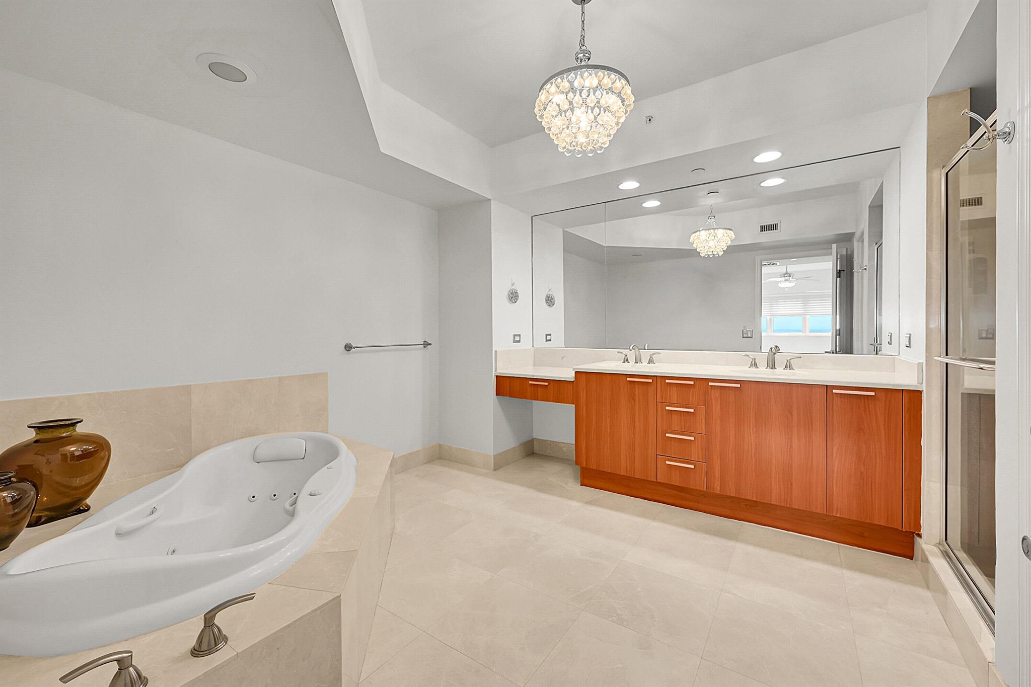 MARINA GRANDE RIVIERA BEA - Residential