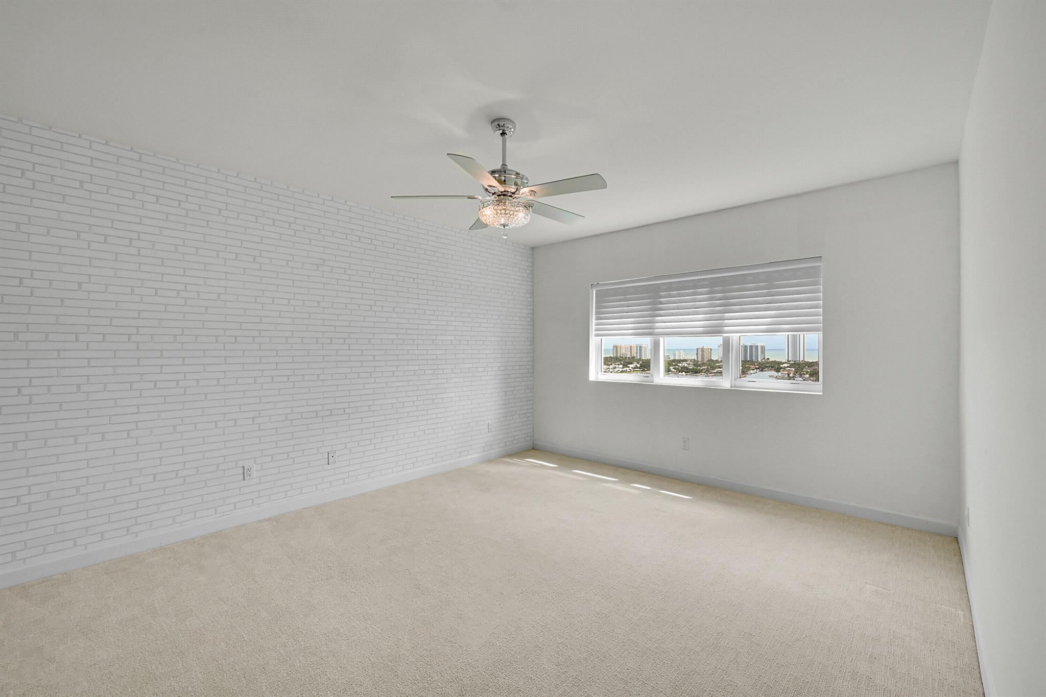 MARINA GRANDE RIVIERA BEA - Residential