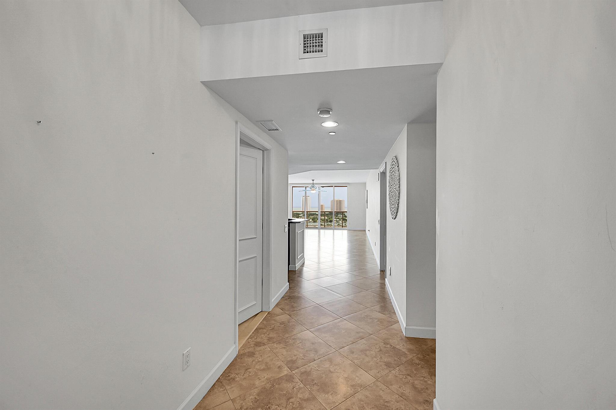 MARINA GRANDE RIVIERA BEA - Residential