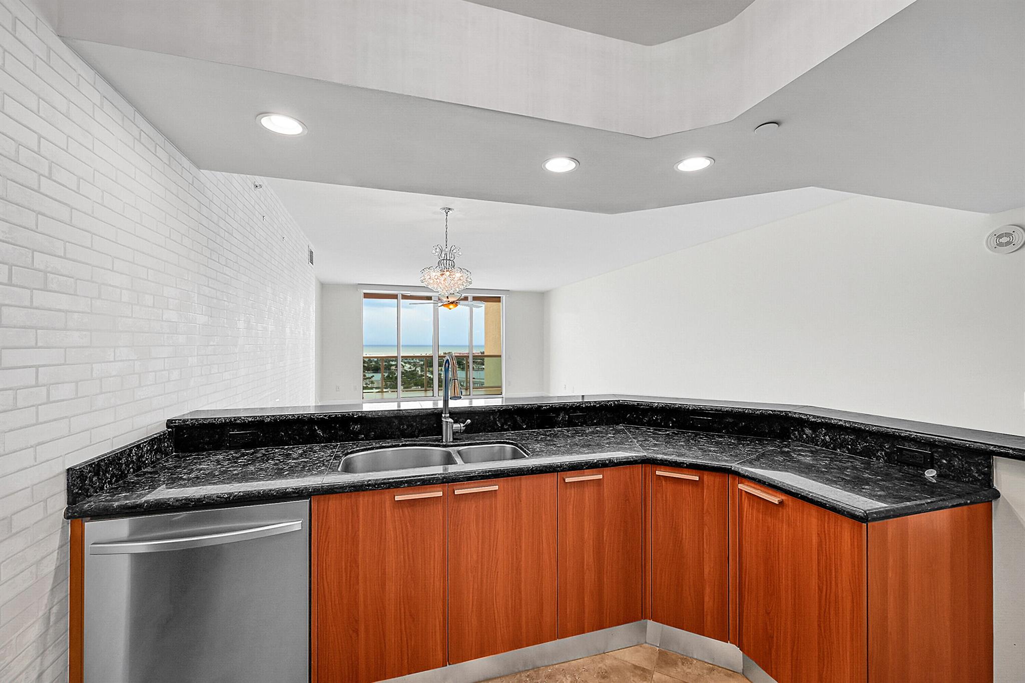 MARINA GRANDE RIVIERA BEA - Residential