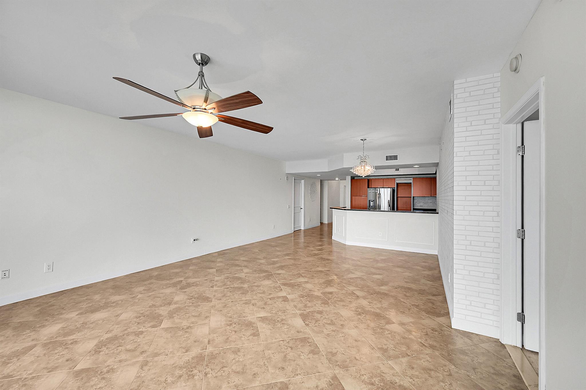 MARINA GRANDE RIVIERA BEA - Residential