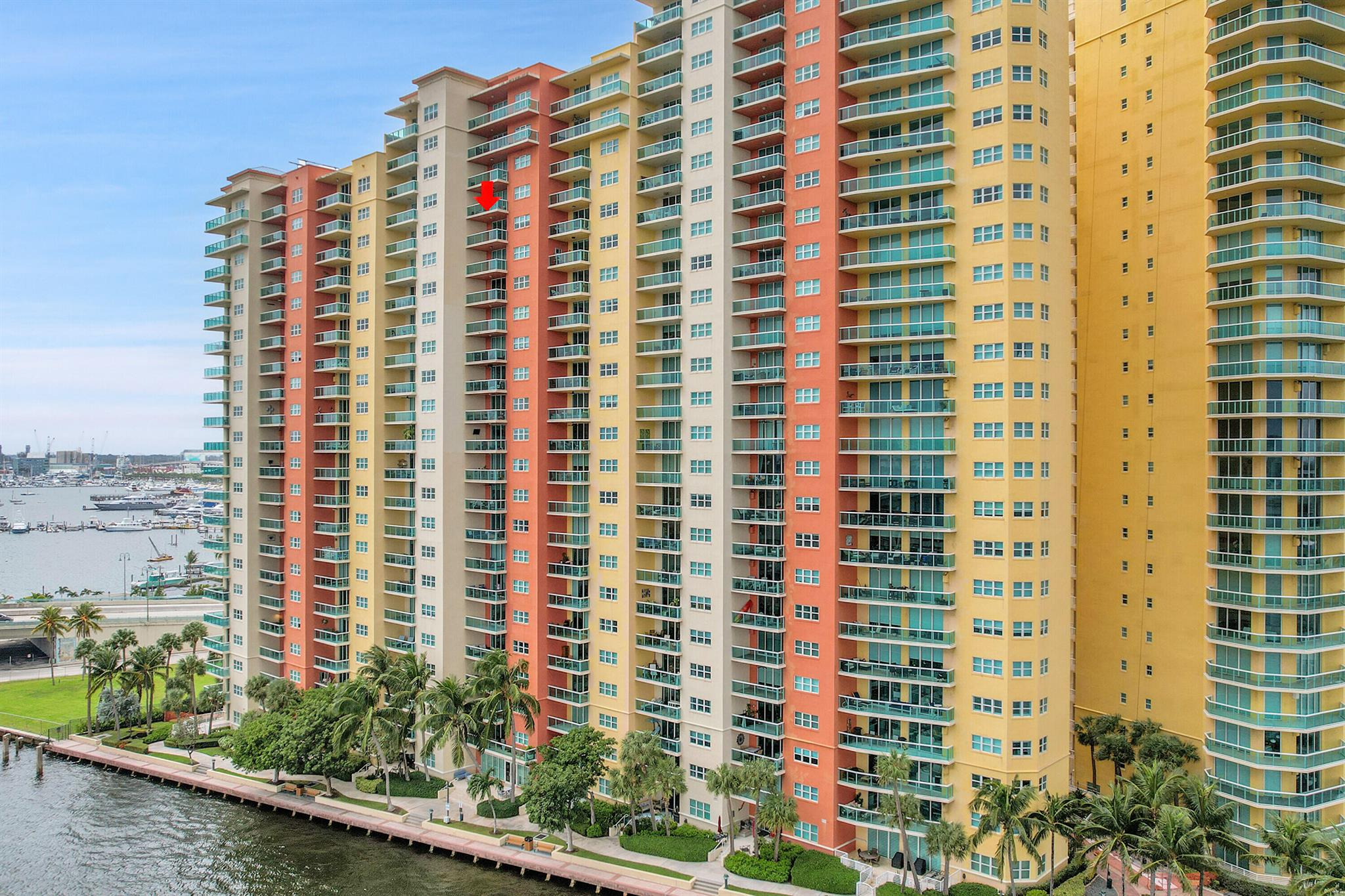 MARINA GRANDE RIVIERA BEA - Residential