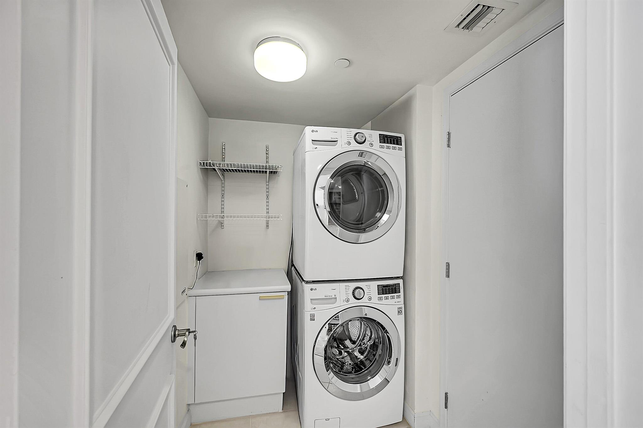 MARINA GRANDE RIVIERA BEA - Residential