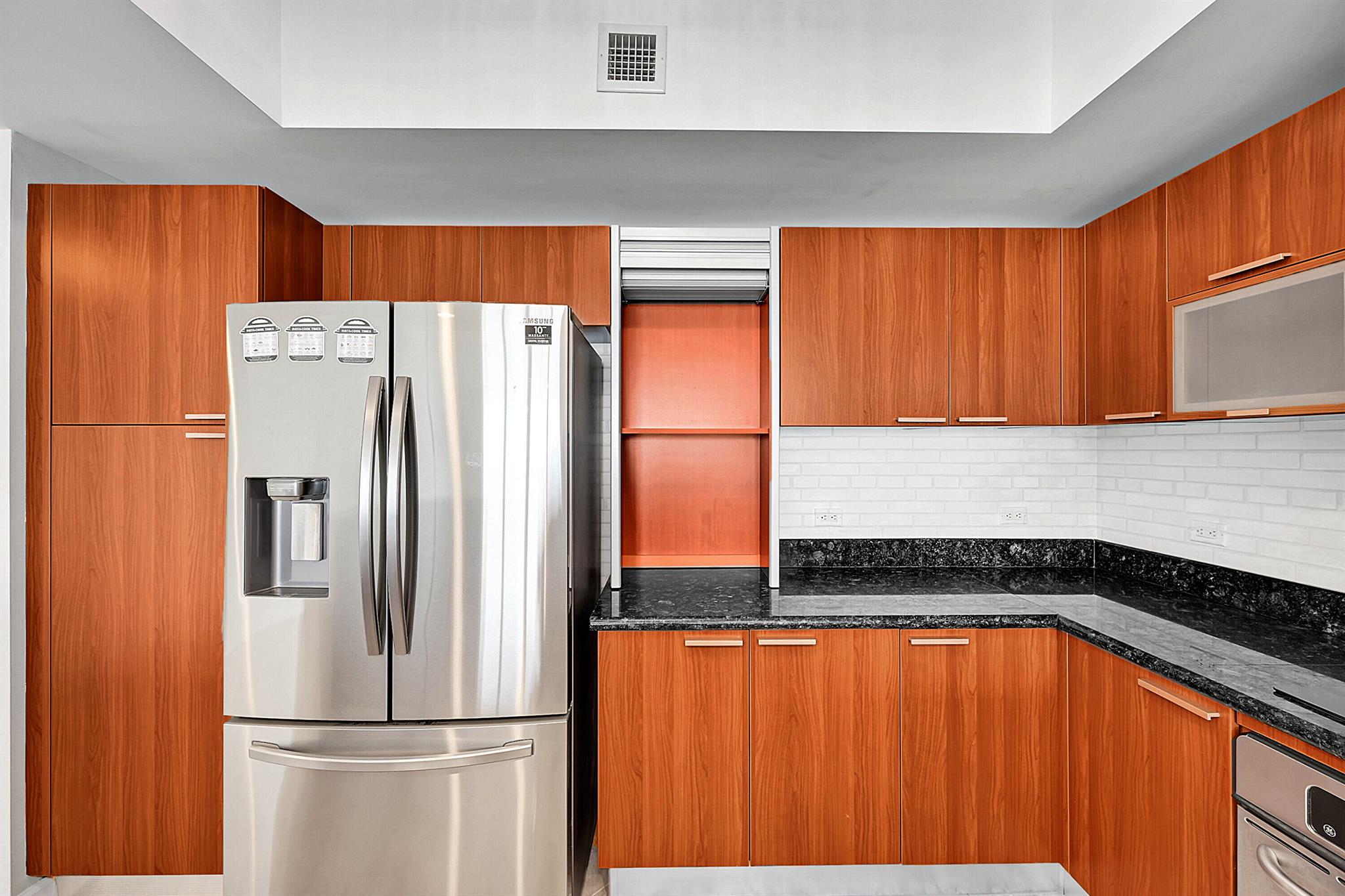 MARINA GRANDE RIVIERA BEA - Residential